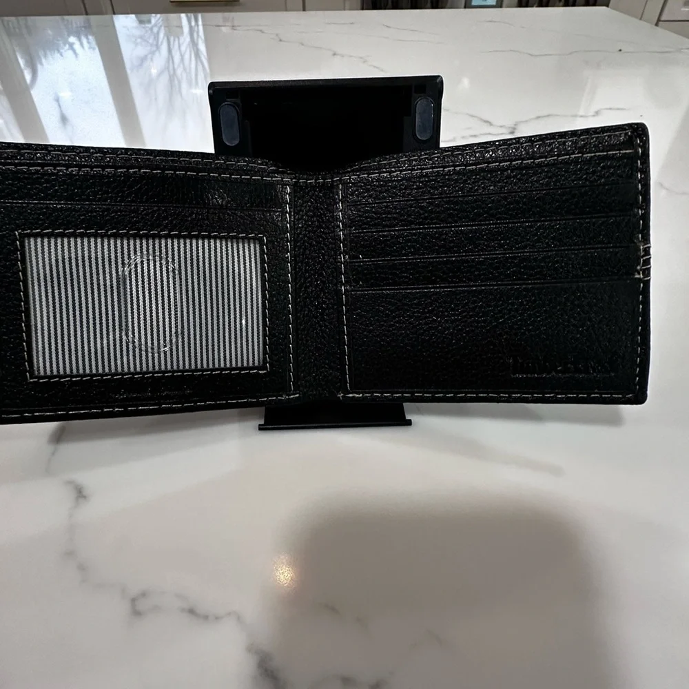 NWT Timberland Black Leather Card Holder